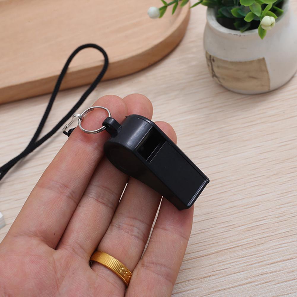 10個入り プラスチックホイッスル ランヤード付き 大音量  - Emergency Whistle Pea のレビューと価格